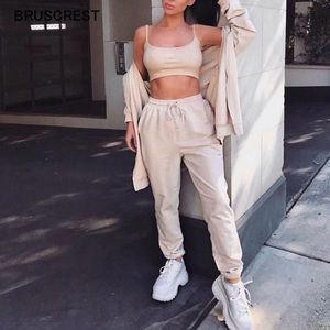 Old Navy Dry-fit Joggers in Women’s Size XL Cream Khaki Color